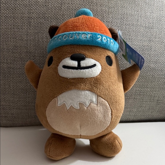 Other - MUKMUK VANCOUVER OLYMPICS 2010 Plush Toy 9.5 INCHES